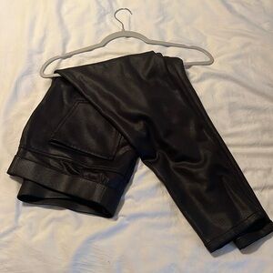 Fake leather leggings
